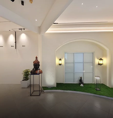 showroom-first